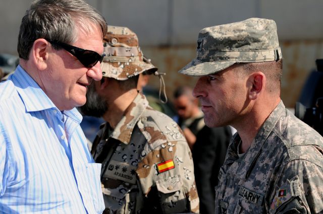 U.S._Special_Representative_for_Afghanistan_and_Pakistan_Richard_Holbrooke_meets_with_U.S._Army_Col._William_Hager,_the_commander_of_Afghan_Regional_Security_Integration_Command_West,_during_his_visit_to_Herat_0 (1)
